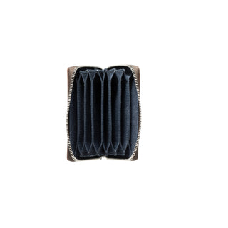 color:dunkelbraun_ansicht:000000000000004_dokar:Z07_dokar-text:online inhalt