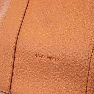 color:cognac_ansicht:000000000000005_dokar:Z07_dokar-text:online inhalt
