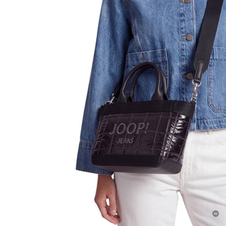 color:schwarz_ansicht:000000000000011_dokar:Z07_dokar-text:online inhalt