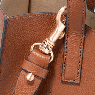 color:cognac_ansicht:000000000000005_dokar:Z07_dokar-text:online inhalt