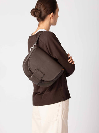 color:dunkelbraun_ansicht:000000000000011_dokar:Z07_dokar-text:online inhalt