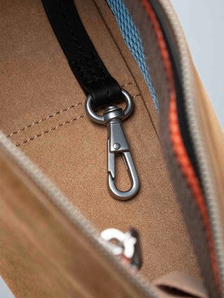 color:braun_ansicht:000000000000011_dokar:Z07_dokar-text:online inhalt