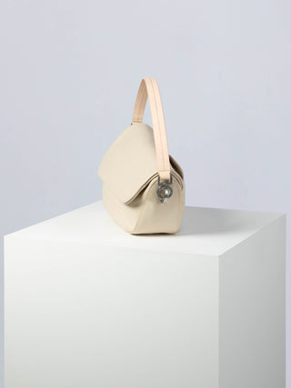 color:reines weiß_ansicht:000000000000002_dokar:Z07_dokar-text:online inhalt