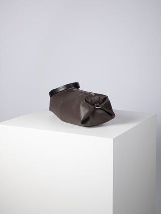 color:dunkelbraun_ansicht:000000000000004_dokar:Z07_dokar-text:online inhalt